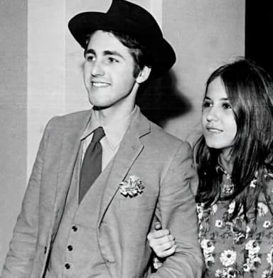 Оживить старое фото дедушки с бабушкой — исходная семейная фотография до обработки